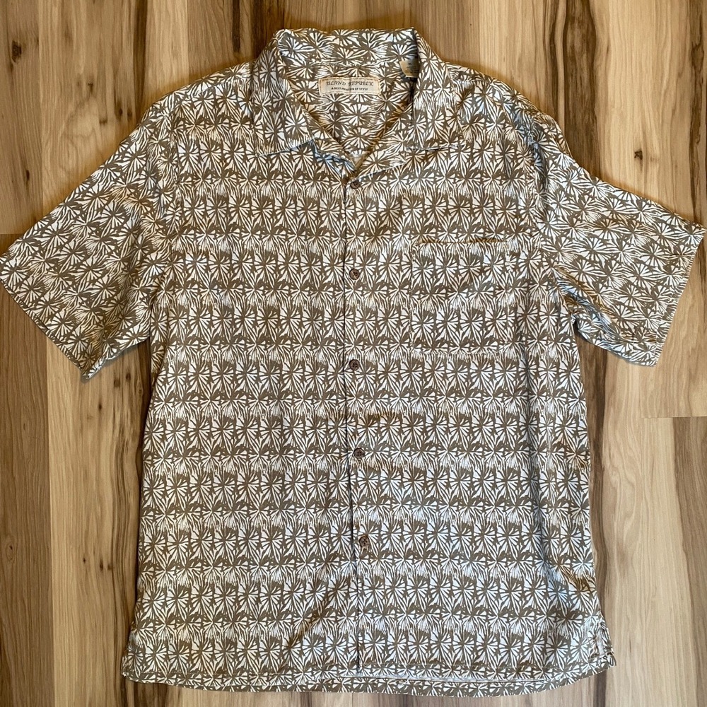 Island Republic Mens XL Silk Camp Shirt Tan White Geometric Palm Print Tropical